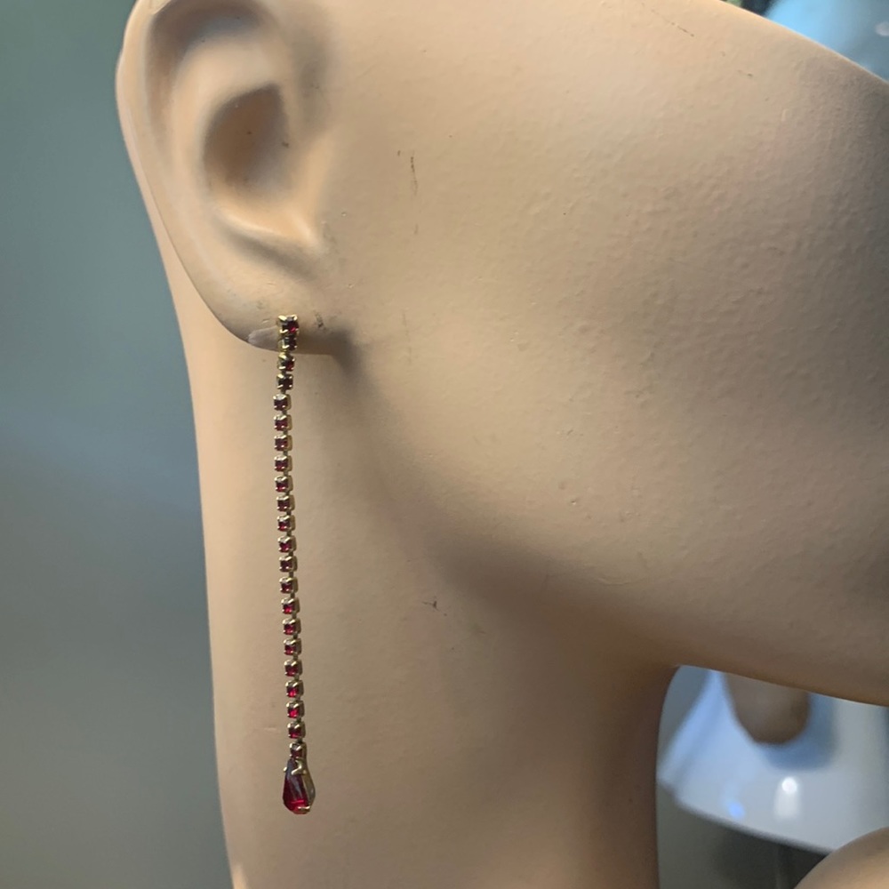 DANGLING VICTORIAN RUBY GARNET RED CRYSTALS RHINESTONES EARRINGS